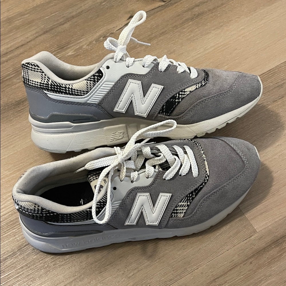 New Balance Plaid Accent Gray Sneakers